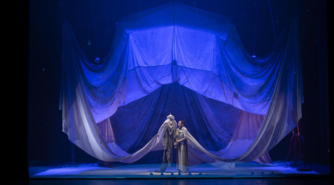 Un Sahara en carne (y memoria) viva se hace con el Teatro Pérez Galdós